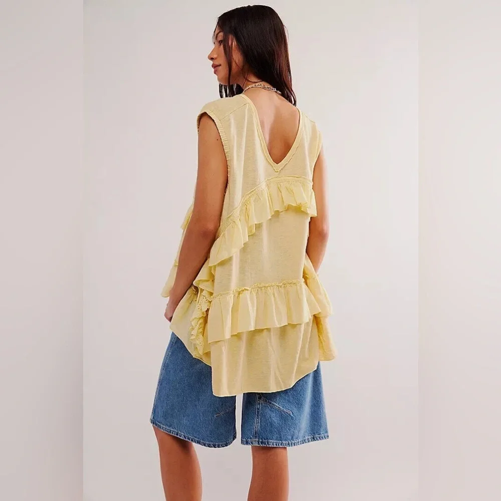 NWT new FREE PEOPLE Claire Tee medium reed yellow ruffle eyelet oversized - Picture 6 of 16